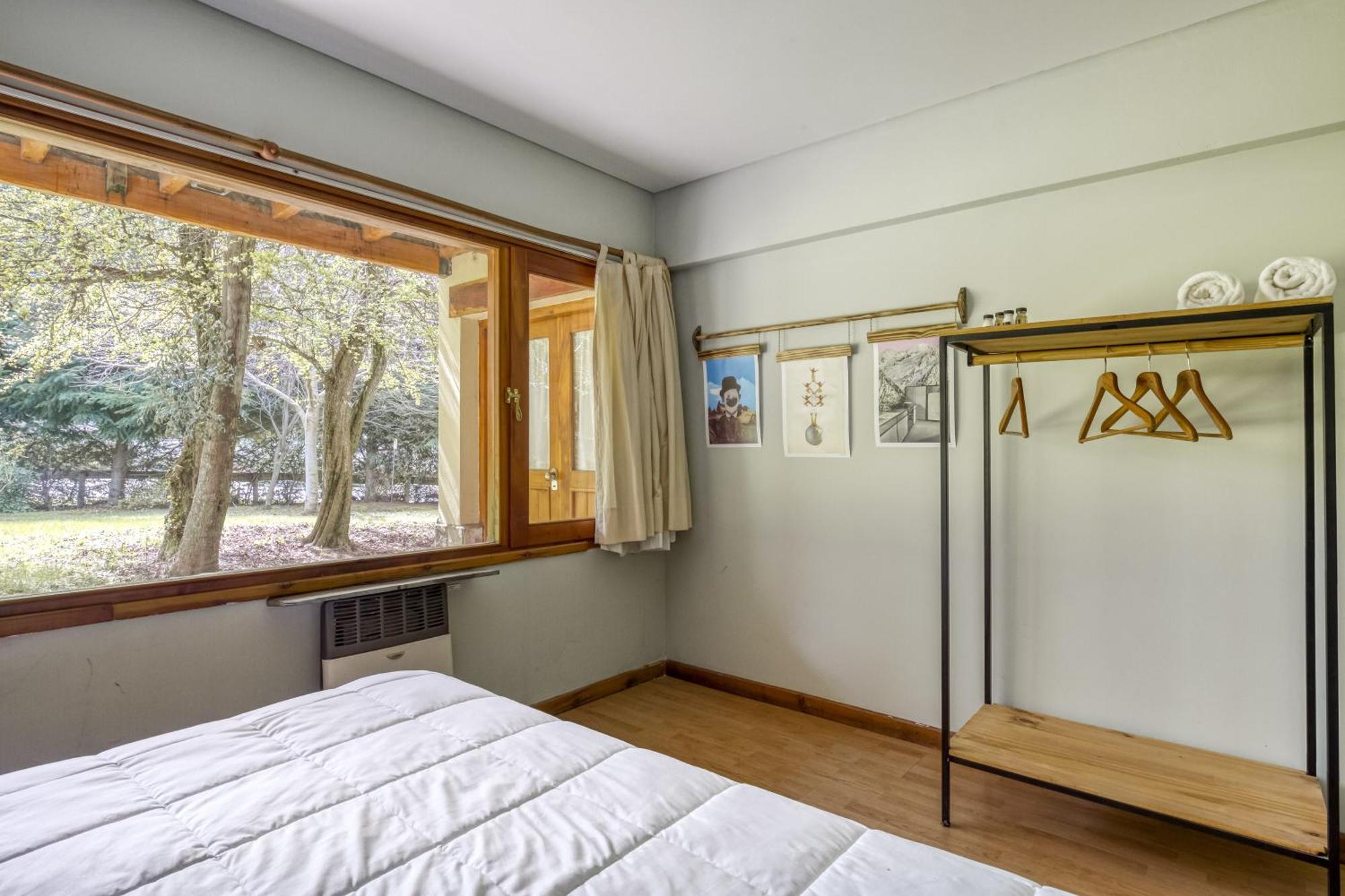 Socialtel Bariloche - Formerly Selina Bariloche Стая снимка