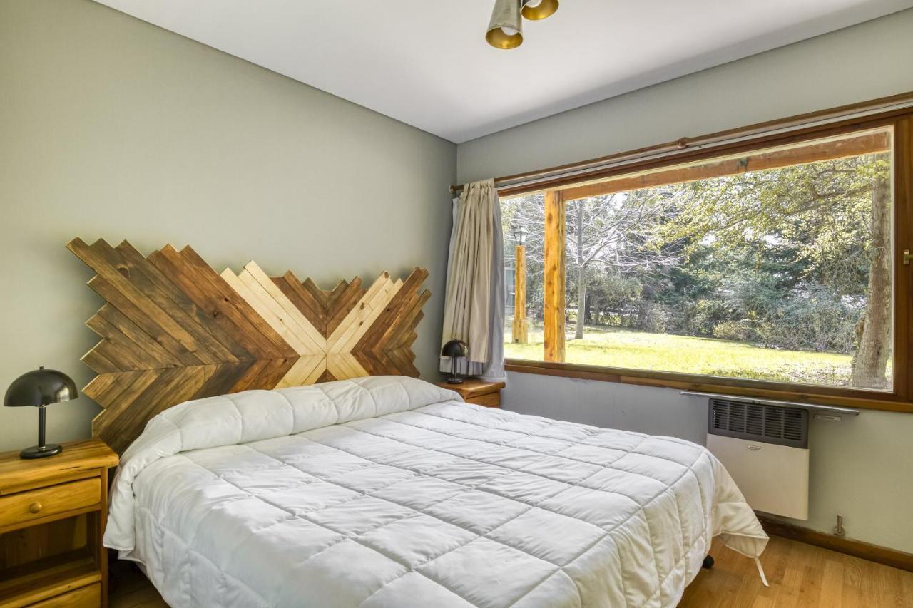 Socialtel Bariloche - Formerly Selina Bariloche Стая снимка